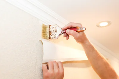 Pose de papier peint à Corzé — revêtements muraux et toiles de verre